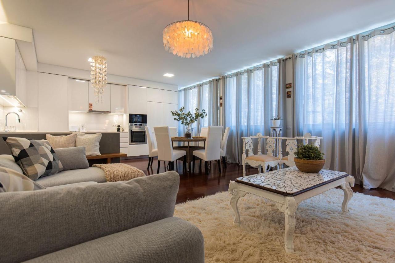 Touch Of Class 2Bdr Apartment By Lovelystay Кашкайш Экстерьер фото